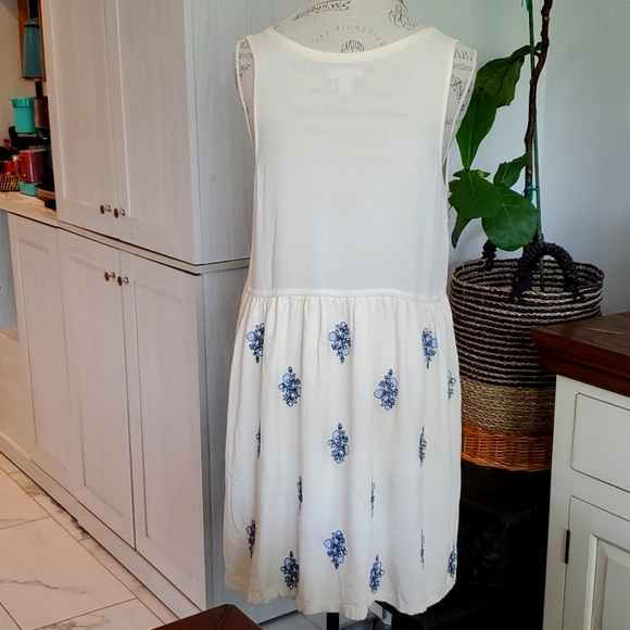 Caslon dress - Picture 3 of 5